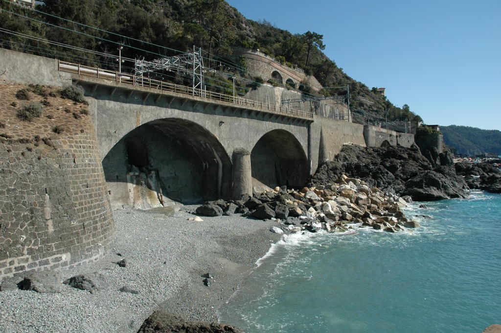 Hotel Silvia Framura - Cinque Terre ภายนอก รูปภาพ